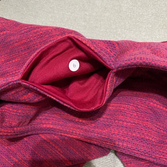 Lululemon Wunder Under Crop ll - Picture 5 of 14